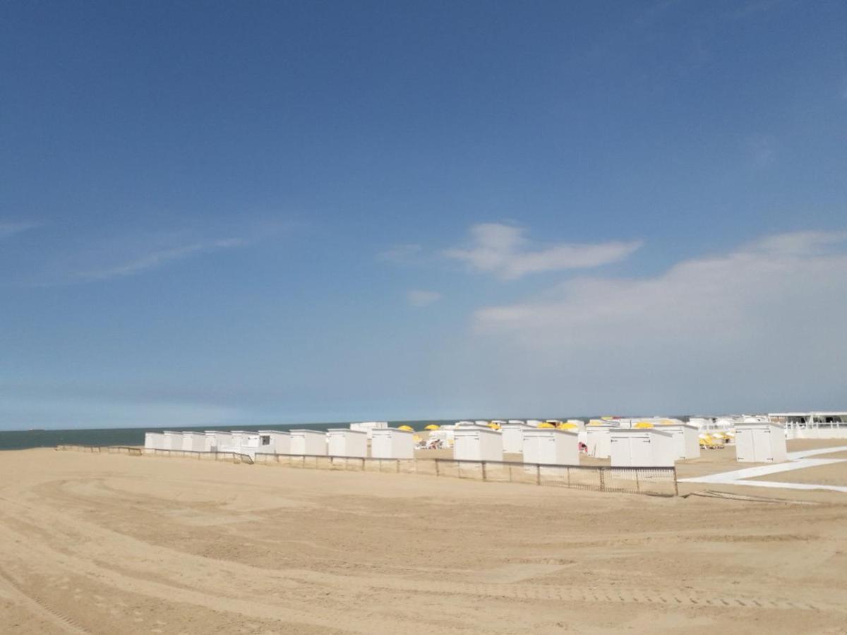 Studio Spacieux 50 M2 Pour 2+2 Tout Confort Knokke-Heist Dış mekan fotoğraf